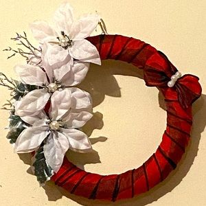 White poinsettia wreath